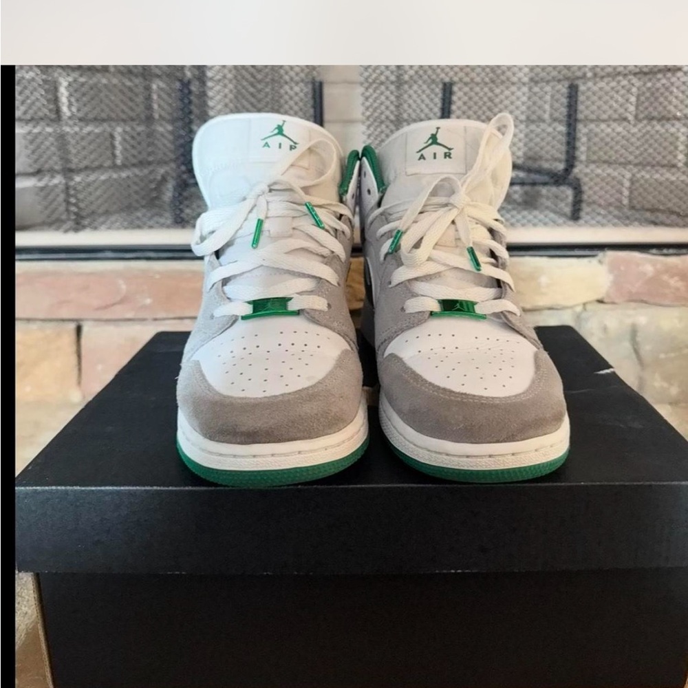 Jordan mens/gradeschool Sneakers - White, Gray, and Green